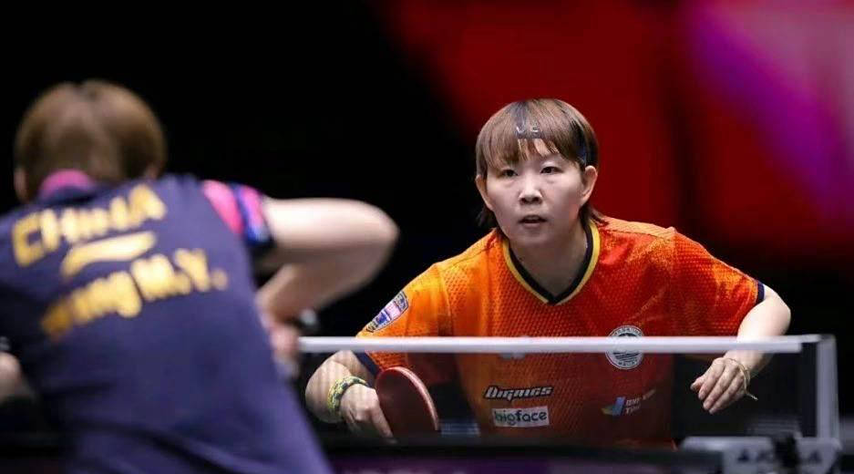 开云-持续失利引发热议！，巴特勒在RNG比赛中爆冷观众掌声雷动(巴特勒单挑视频)